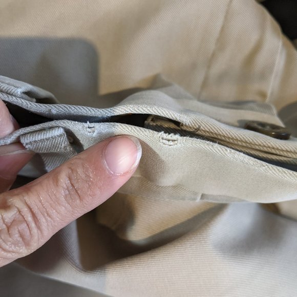 Men’s Tan Docker’s D2 34 x 32 Fair condition! - Picture 13 of 16